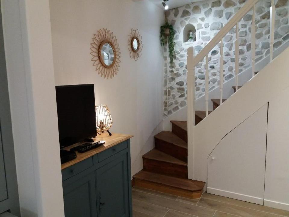Maison De Charme Entièrement Rénovée Avec Wifi à 200m Du Centre De Ref 935