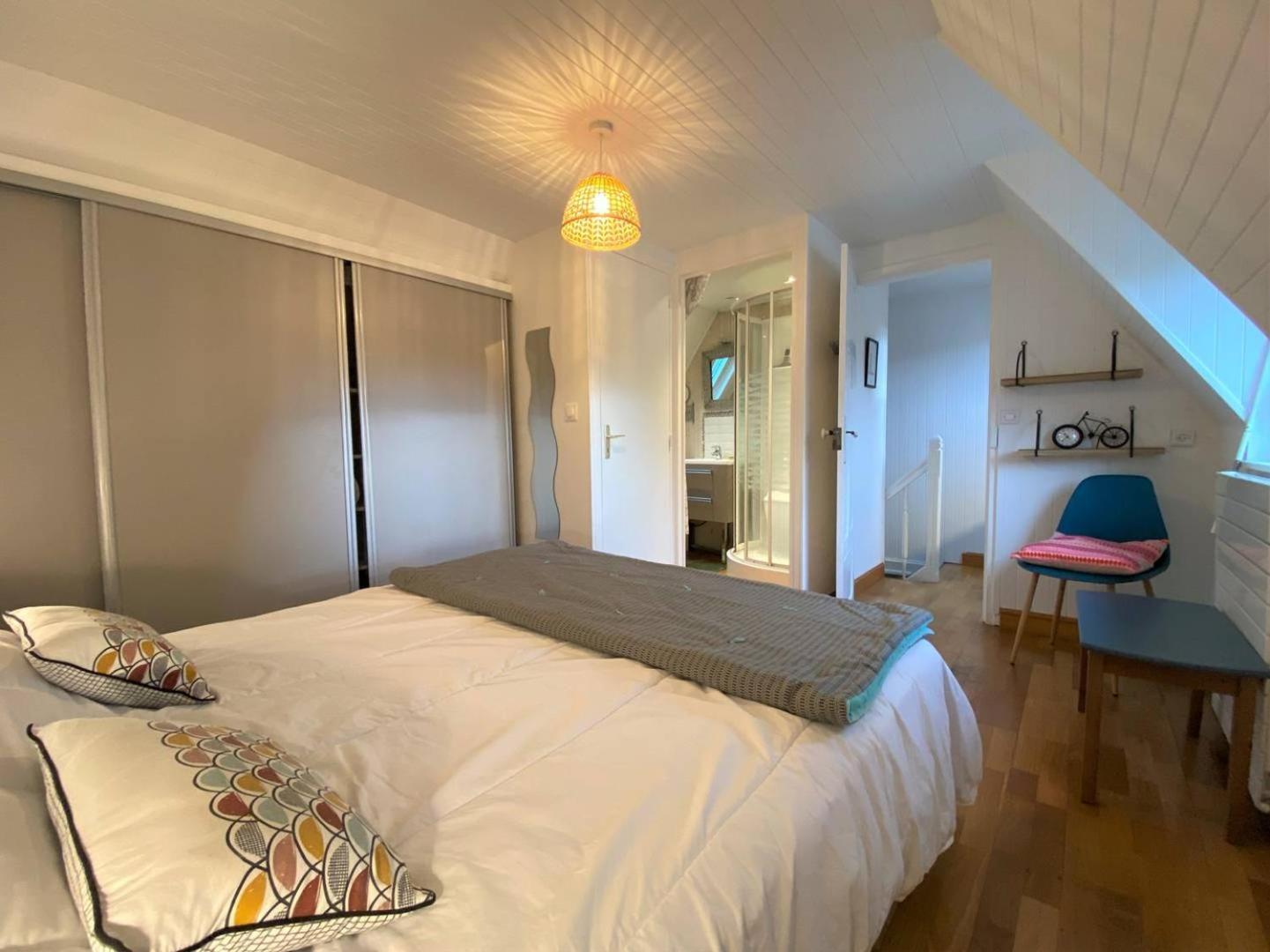 Maison De Charme Entièrement Rénovée Avec Wifi à 200m Du Centre De Ref 935 Villa